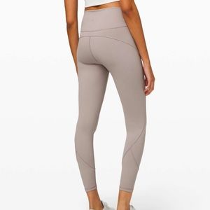 LULULEMON In Movement Legging 25” *Everlux